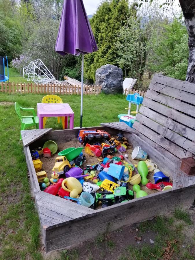 Fewo Fabiella Mit Balkon Millstatt Bagian luar foto