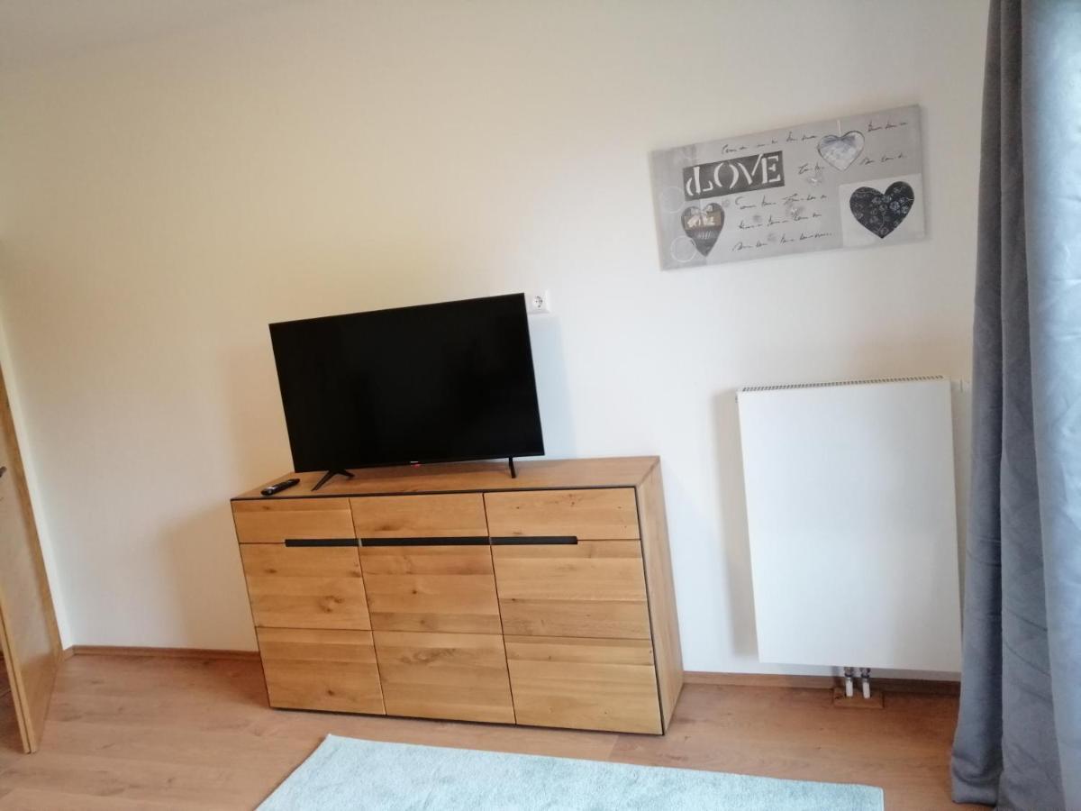 Fewo Fabiella Mit Balkon Millstatt Bagian luar foto